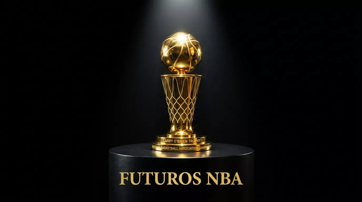 Trofeo Larry O Brien de la NBA iluminado sobre un fondo oscuro con reflejos dorados